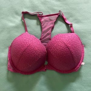 Victoria Secrets NWOT pink push up bra size 34D